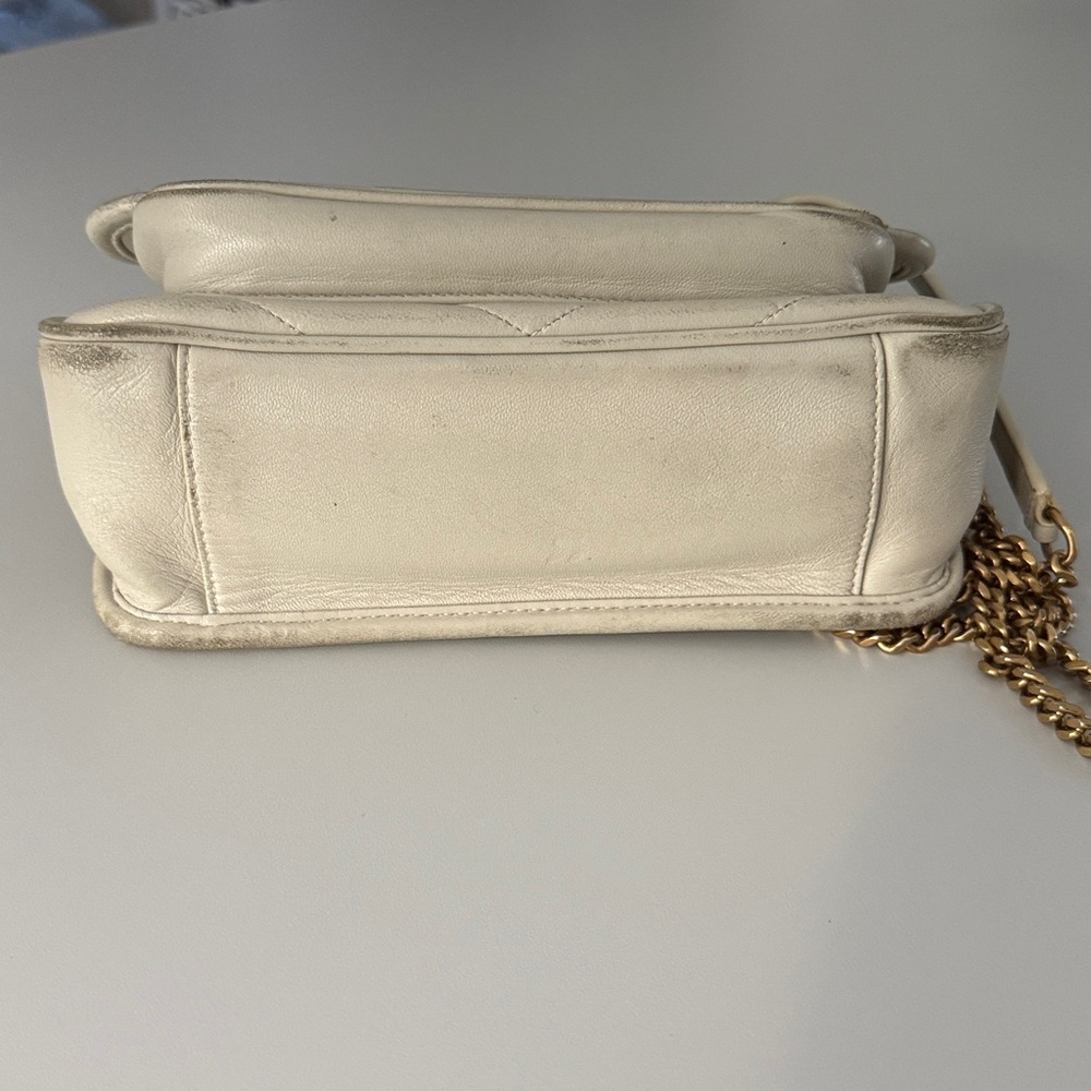 Yves Saint Laurent Off-White Quilted Shoulder Bag - Picture 4 of 7